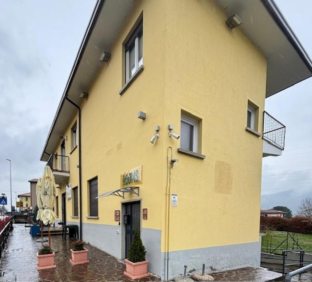 Airuno Rooms Εξωτερικό φωτογραφία